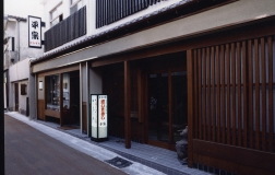 img058.jpg